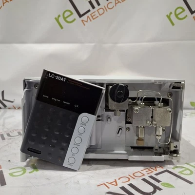 Cromatógrafo líquido Shimadzu LC-20AT Prominence Foto 1 de 4