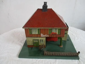 Blech Bahnhof BERLIN BING altes Blechspielzeug - Bild 1 von 8