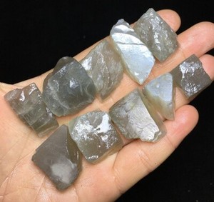 95g Natural Rare White Moonstone Quartz Crystal Healing Reiki Raw Stone V796