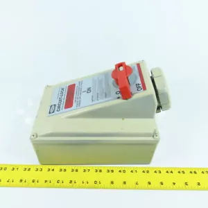 Hubbell HBL430MI7W 30A Pin & Sleeve Mechanical Interlock Receptacle Switch 480V - Picture 1 of 7