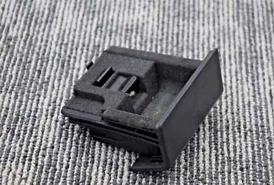 Land Rover Discovery II 2 tablero central bandeja para monedas negra OEM 1999-2004 Foto 1 de 3