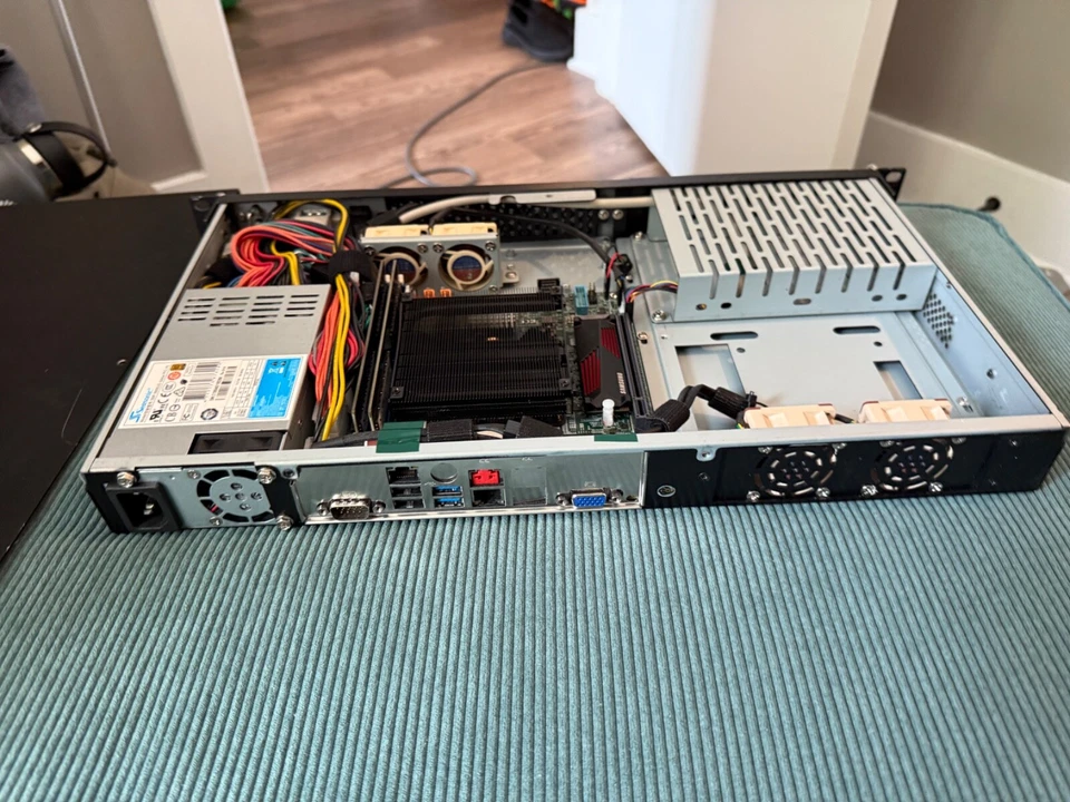 ~0 UPTIME 1U Eth Validator Node (i3-10100, 4TB Samsung 990 PRO, 64 GB DDR4-3200) - Image 1 of 4