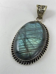 Sterling Silver .925 ~ 32mm x 44 mm Oval Labradorite Pendant - Picture 1 of 6