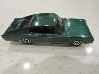 Dodge Charger 2021 Matchbox 1966 verde 1:64 diecast coche de carreras de juguete Foto 1 de 4