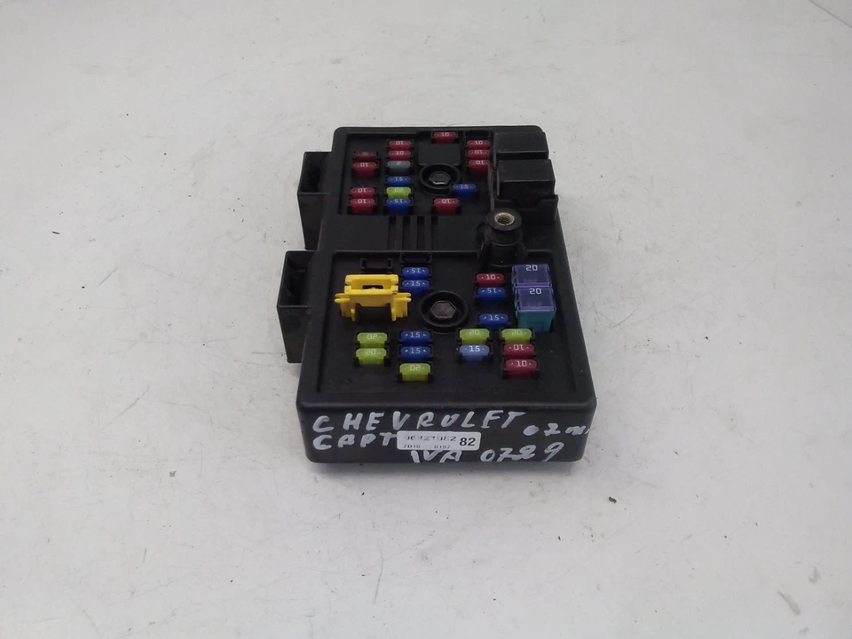 Scatola fusibili Chevrolet Captiva C100, C140 96821082 2.0 Diesel 110kw 27590507 - Immagine 1 di 4