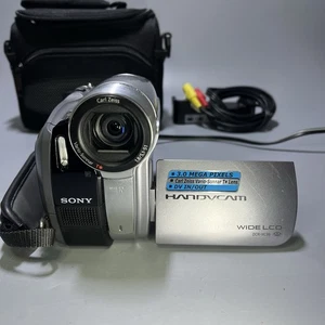 Sony Handycam DCR-HC96 Mini DV Camcorder Silver 120x Digital Zoom - Case - Picture 1 of 15