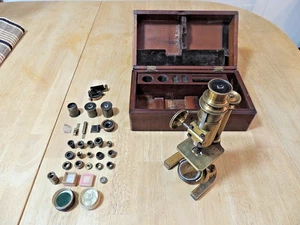 Antique C. Reichert Wien Monocular Brass Microscope, Wooden Case + Many Contents - Picture 1 of 16