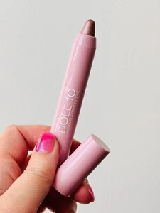 DOLL 10 Infinite Color Eye Crayon Eyeshadow Shade I CAN New RRP $42 Post $5.50 - Picture 1 of 6