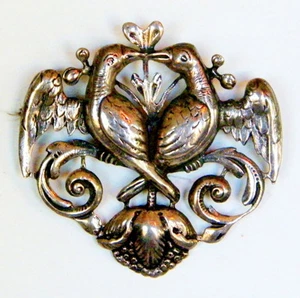 LARGE VINTAGE STERLING LOVEBIRDS BROOCH BY CINI, CALIFORNIA - Picture 1 of 3