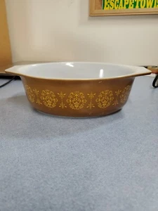 1960’s Pyrex Regency 1 1/2 QT Oval Casserole Dish 043 Brown w/ Gold-no lid - Picture 1 of 7