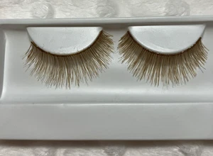 Dollspart LADY FULL & LONG Upper Doll Eye Lashes AUBURN (1,5" x 1/2") NOS - Bild 1 von 3