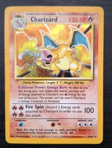 Pokemon TCG Charizard Holo Base Set 4/102 Vintage WOTC 1999 HP Vintage - Bild 1 von 6