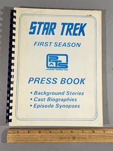1983 STAR TREK FIRST SEASON PRESS BOOK, PARAMOUNT TELEVISION  - Picture 1 of 7