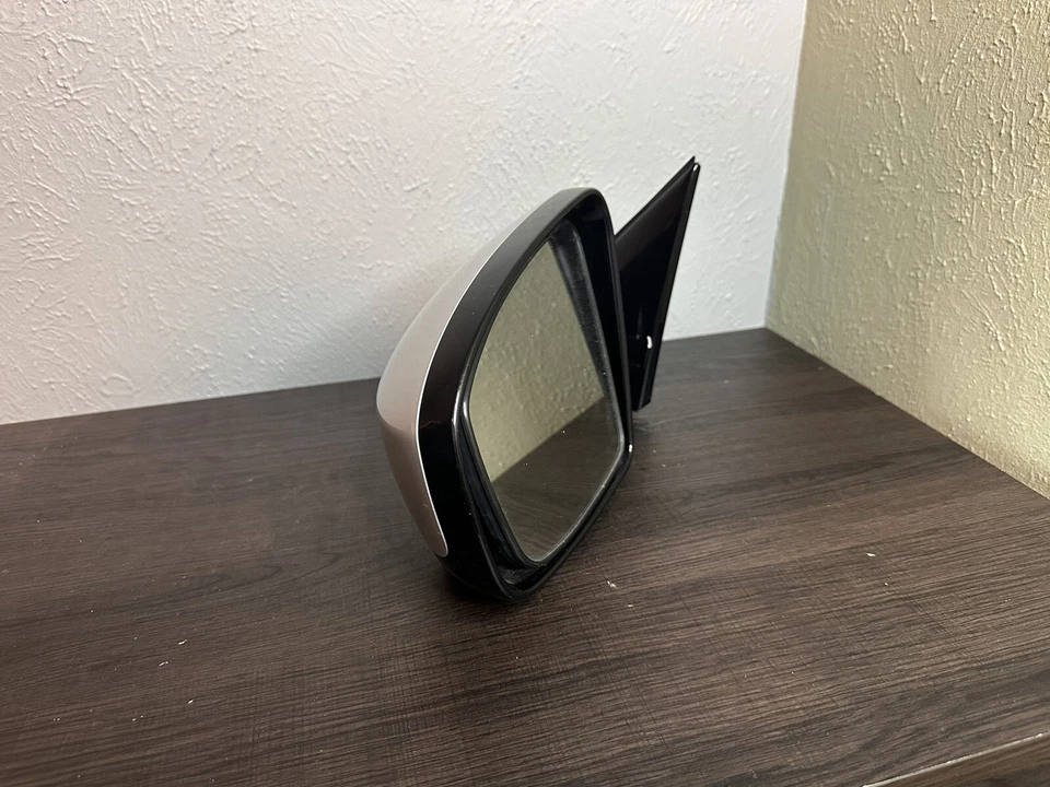 Conjunto de espejo retrovisor izquierdo Infinity EX35 2008-2012 con cámara 027368 E13027368/plateado Foto 1 de 4