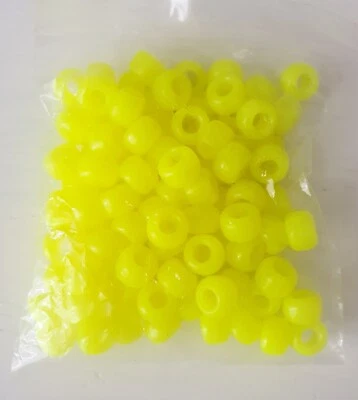 Ponybeads 8mm Opaque Bright Fluro yellow approx 100pcs - Image 1 of 2