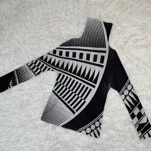 Top plissettato Please Issey Miyake manica lunga collo alto taglia 3 modello all over - Foto 1 di 8