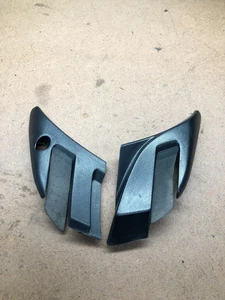 99-06 Silverado Sierra Suburban Tahoe Yukon Wiper Cowl End Cap Trim SET LH RH C - Picture 1 of 7