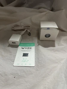New Wyze Cam v3 With 32GB SD Indoor/Outdoor Wifi 1080pSecurity Cam B2 - Picture 1 of 5