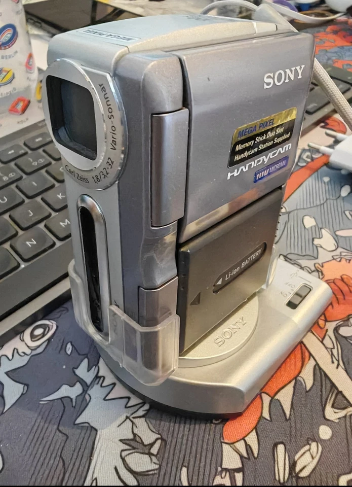 Sony DCR IP1E MicroMV Camcorder Handycam - Image 1 of 4