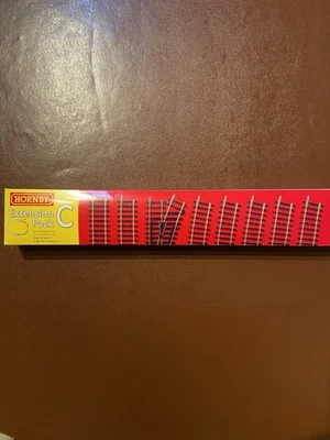 Hornby R8223 Track Extension Pack C OO Gauge - Image 1 of 4