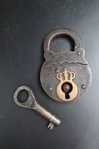 Antique 19th century unusual padlock with key - Picture 1 of 5