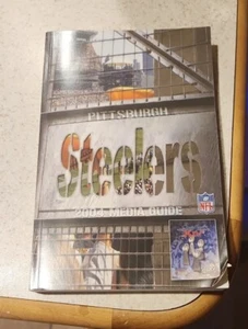 2004 PITTSBURGH STEELERS Media Guide future HOF BEN ROETHLISBERGER rookie - Picture 1 of 5