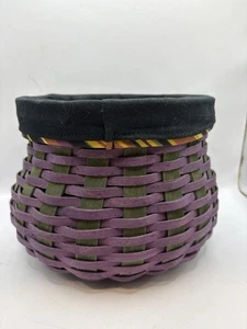 Longaberger 2009 Large Gourd Basket (purple) W/ Liner& Protector - Picture 1 of 5