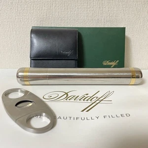 Davidoff Leder Zigarrenetui mit Tube und Cutter 3-teiliges Set eingestellt - Bild 1 von 8