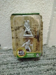 D&D miniature Dungeons Dragons unpainted Figurines 2 Pack Human Rogue As-is - Picture 1 of 3