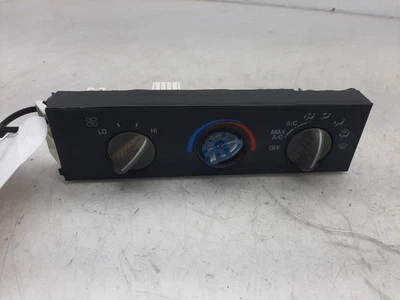 Temperature Control With AC Without Rear Defrost 96-05 Chevrolet Astro 15130959 - Image 1 of 4
