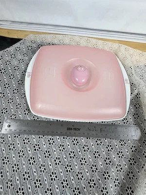 Joie Piggy Microwave Bacon Tray with Splatter Lid, Holds 4-5 Strips of Bacon - Image 1 of 4