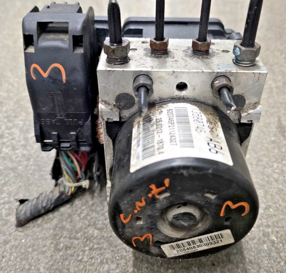 2010-2012 Chevrolet Colorado GMC Canyon ABS Anti Lock Brake Assembly 13580746 - Image 1 of 4