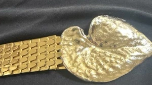 Vintage Stretch Metal Gold Tone Belt Hook Closure Gold Leaf Buckle Size S 24-26" - Picture 1 of 8