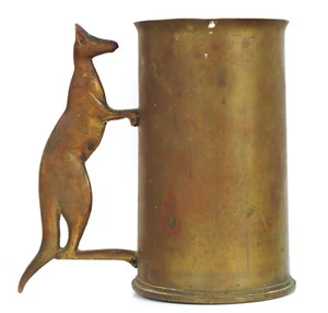 ANTIQUE RARE WWI ERA 1917 KANGAROO BRASS MUG HEAVY TRENCH ART MILITARY BEER ! - Picture 1 of 3