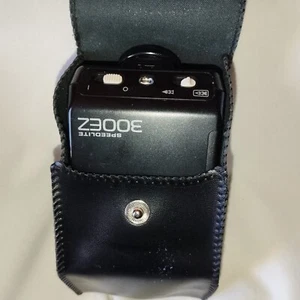 Flash Canon Speedlite Z300E dans sa housse - Photo 1 sur 10