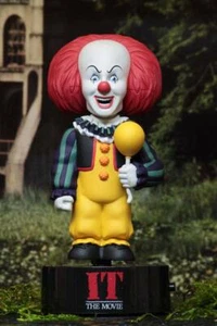 NECA - Stephen Kings Es IT 1990 - Figura Cabeza oscilante Head Knocker Pennywise Payaso - Imagen 1 de 4
