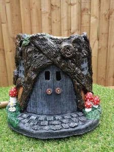 Fairy log house indoor or outdoor sculpture - lights up - Picture 1 of 3