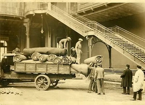 "SALON DES POIDS LOURDS 1931 (Préparatifs)" Photo originale G. DEVRED (Agce ROL) - Picture 1 of 1