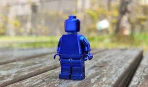 LEGO CHROME DARK BLUE AUTHENTIC CUSTOM HIGHEST QUALITY MONOCHROME MINIFIGURE - Picture 1 of 1