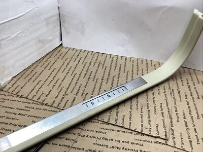 Infiniti M35 M45 2006-2010 puerta del pasajero delantero derecho umbral cubierta rasguño moldura Foto 1 de 4