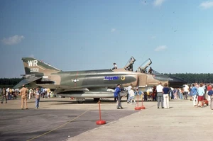 35mm Aircraft Slide F-4 Phantom 65-681 USAF at Woodbridge in 1976 - Foto 1 di 1