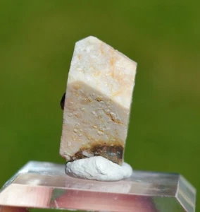 Orthoclase 4.6 Grammi - Four-La-Brouque Rovina, Issoire, Puy-De-Dôme, Francia - Picture 1 of 4