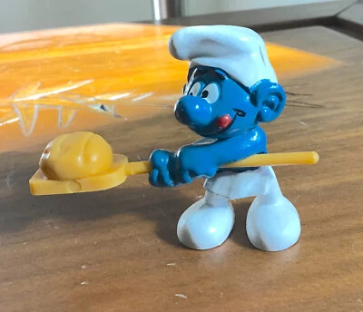 Figura Pitufo Peyo Schleich Panadero con Pan en Paleta, 1979 Foto 1 de 4