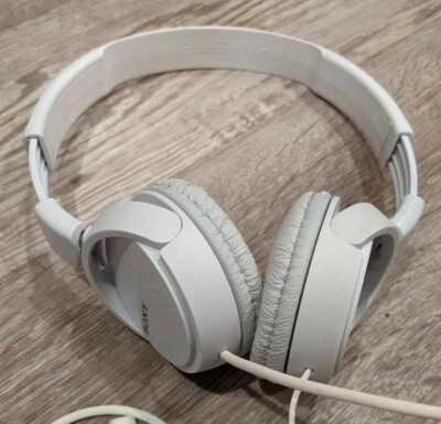 White Sony Over The Ear Headphones. Tested & Working. Wired With Jack - Image 1 of 4