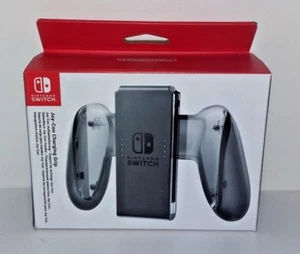 Joycon Controller Charging Grip - Caricabatterie Joycon SWITCH NUOVO SIGILLATO - Foto 1 di 2