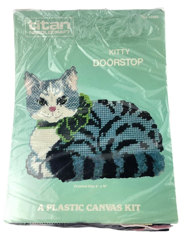 Kit de lona de plástico Titan Needlecraft gris gato tope de puerta gatito 17564 ¡Lindo! Foto 1 de 4