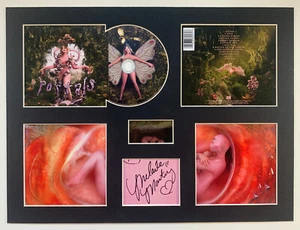 MELANIE MARTINEZ - Signed Autographed - PORTALS - Album Display Deluxe - Picture 1 of 1
