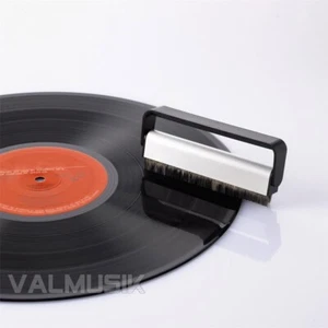 Cepillo Fibras De Carbono Para Limpiar Discos De Vinilo - NUEVO Y PRECINTADO - - Imagen 1 de 3