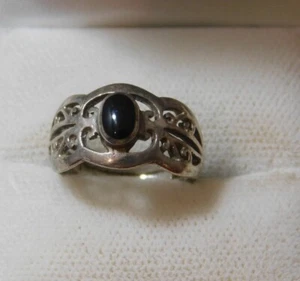 Anello In Argento Sterling Con Design Celtico Aperto E Onice Nero Misura 6 8K 56 - Foto 1 di 4