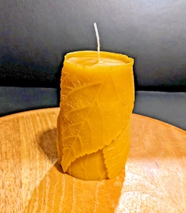 Bienenwachskerze, Blätterwald, Handarbeit, 6 x 10 cm, 2 Stück, direkt v. Imker - Bild 1 von 4